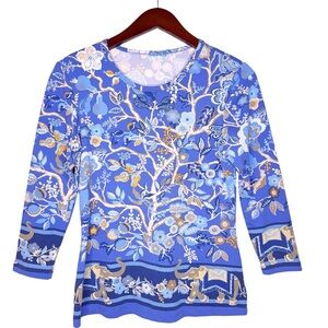 J. McLAUGHLIN Floral and Elephant Print Top Size Small in Blue